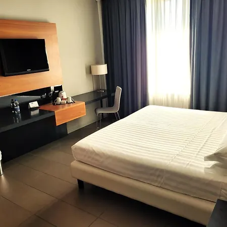 Cosmopolitan Hotel-2