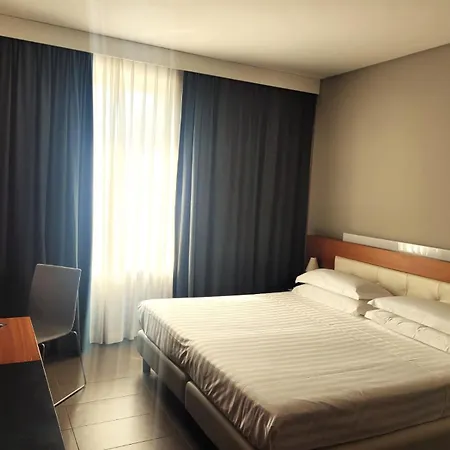 Cosmopolitan Hotel-3