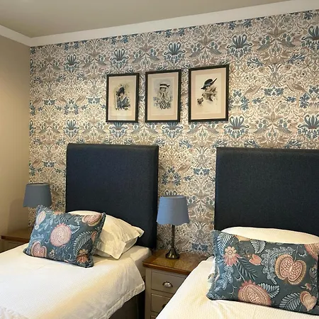 The Dinney B&B-2