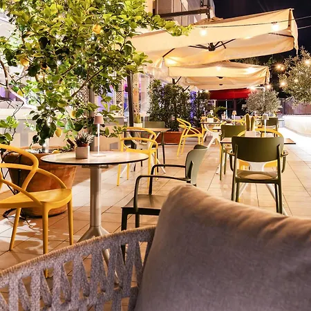 Adesso Hotel-3