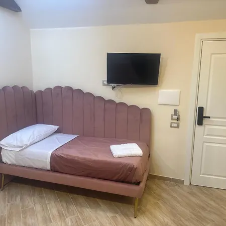 Attic Room-3