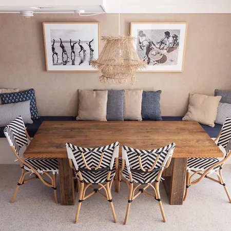 Columbia Beachfront Apartments On Rainbow Bay-3