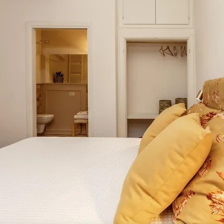 Scarlea Rooms-2