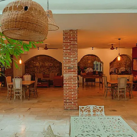 Hotel Kartaxa-2