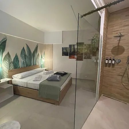 Jungle Room-2