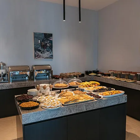 Mazarine Hotel, Vlore, Albania-3