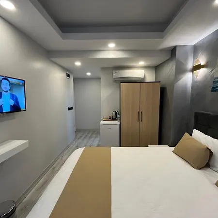White Palace Halic-3