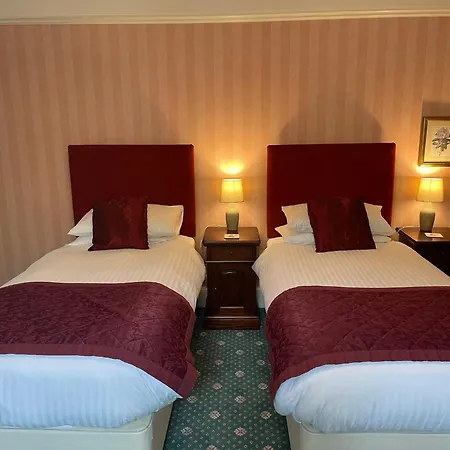 Ravenscourt Guest House-3