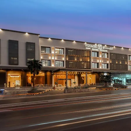 Voyage Hotel & Suites-3
