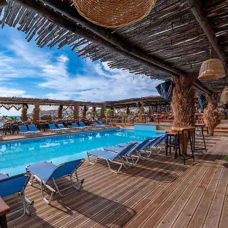 Grand Hotel Saranda-3