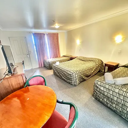 Elite Motor Inn-3