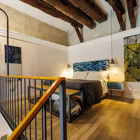 The Dante House By House In Naples-3