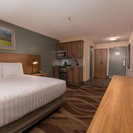 Prestige Hudson Bay Lodge & Conference Centre, Worldhotels Crafted Collection-3