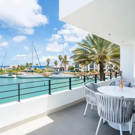 Van Der Valk Plaza Resort Bonaire-3