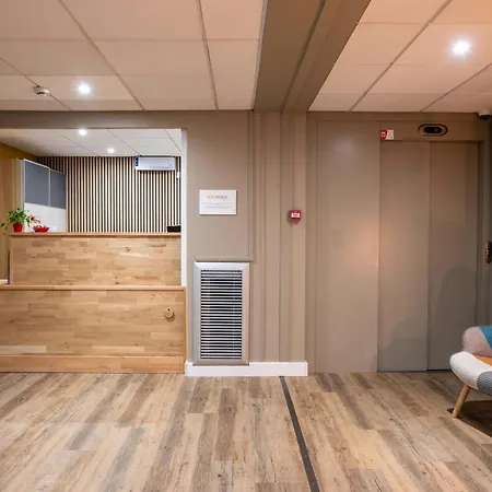 Comfort Aparthotel Besancon La City-3