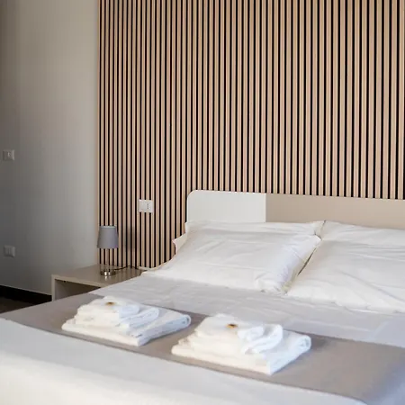 Skyline Rooms & Suites-3