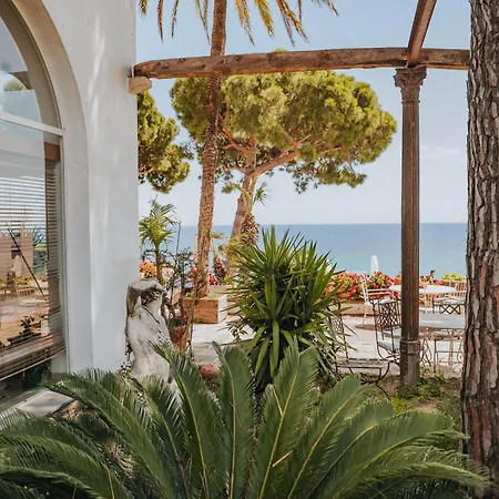 Hotel Roger De Flor By Seleqtta-2