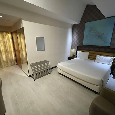 Sure Hotel By Best Western Turin City Centre-3