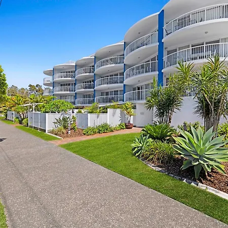 Coral Sea Apartments-3