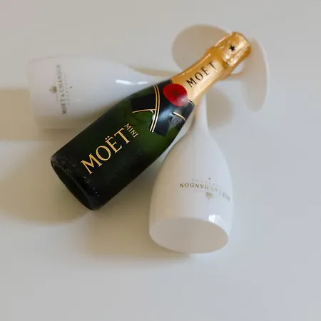Relais La Muraglia - Central Luxury Rooms - Molfetta-2
