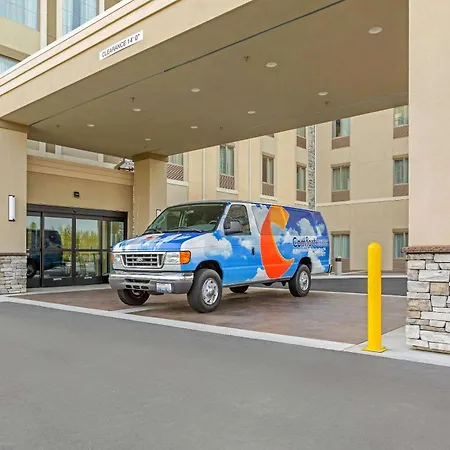 Comfort Suites Burlington Near I-5-2