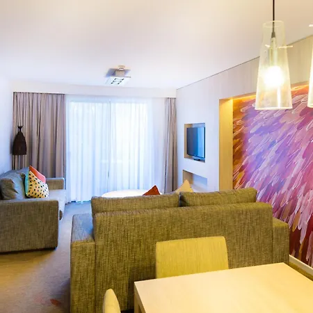 Emu Walk Apartments-3