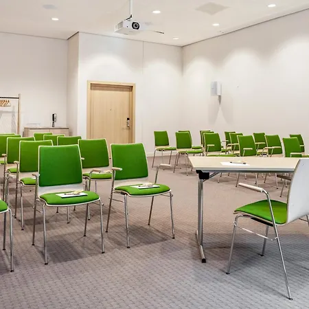 Intercityhotel Dortmund-3