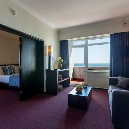 Carcavelos Beach Hotel-2