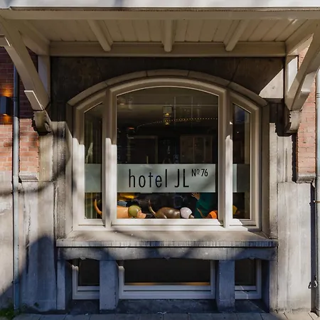 Hotel Jl No76-3