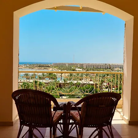 Brayka Bay Reef Resort-2