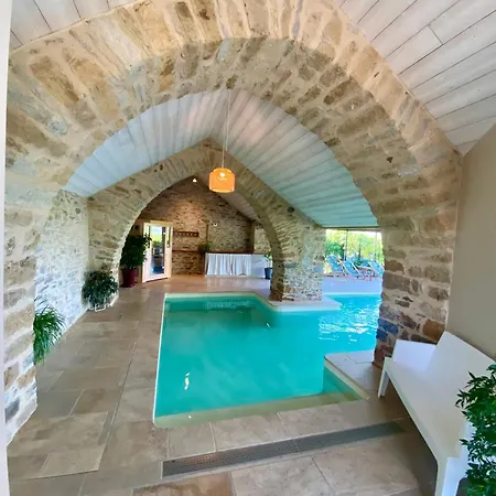 Les Caselles, Gîte et Chambre d'hôtes-3