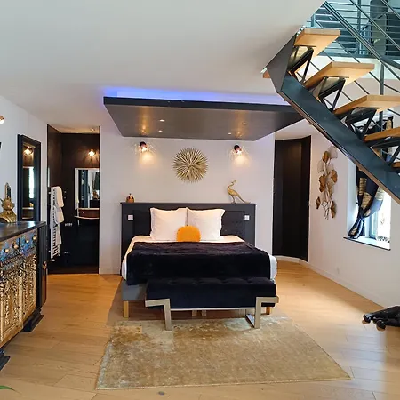 Les Suites de Bougainville-2
