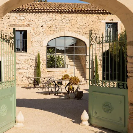 Maison Roucas - Restaurant et chambres d'hôtes-3