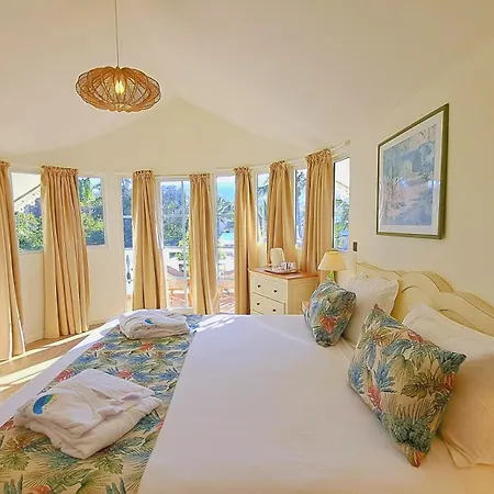 Le Nautile Beachfront-2