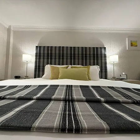 Airds Hotel And Restaurant-2