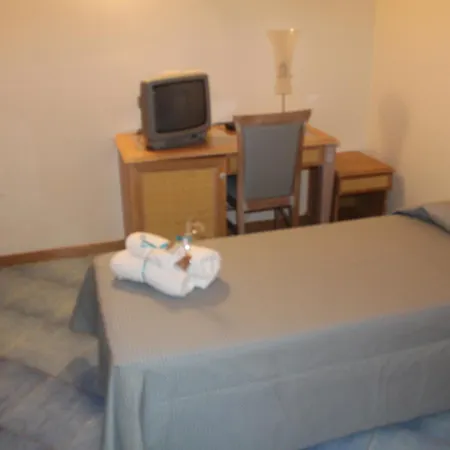Hotel Le 3 Lanterne-3