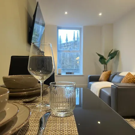 The Seven Suites Liverpool-3