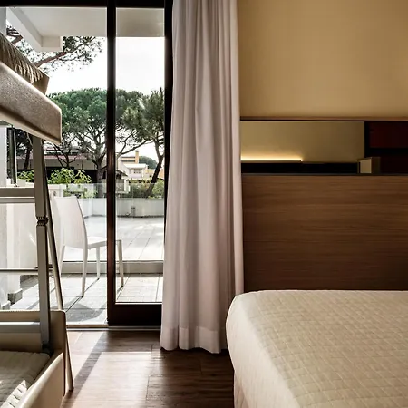 Augustus Hotel Riccione-3
