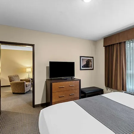 Best Western Plus Lacombe Inn And Suites-2