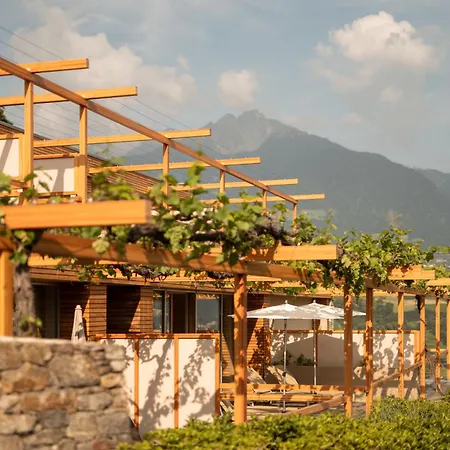Pergola Residence-2