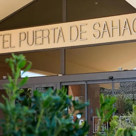 Hotel Puerta De Sahagun-2