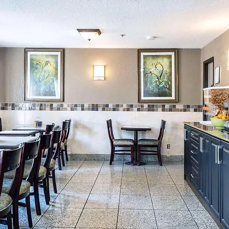 Quality Inn & Suites Yorkton-3