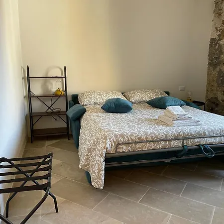 Castello D'Alcontres Guest House 3 stelle-3
