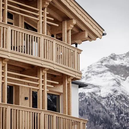 Leni Mountain Lodge-2