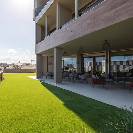 Visionair Suites & Spa-2
