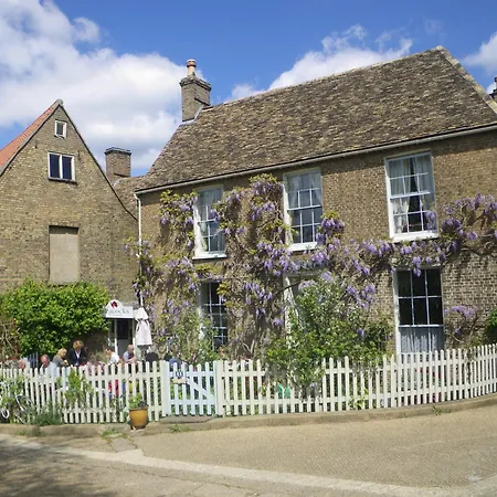 Peacocks Tearoom And Fine B And B-3