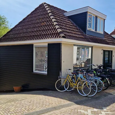 Het Huis Met De Groene Deur-3
