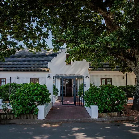 Aan De Oever Guesthouse-2