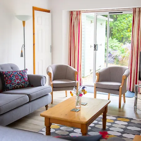 Cnapan Guest House-3