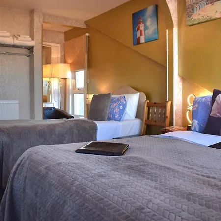 Kilbrannan Guest House-3